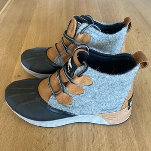 Sorel womens Out N About classic duck boot